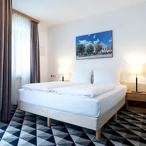 Hotel Azimut, Erding